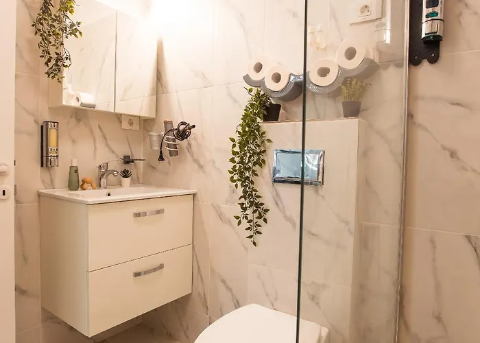 Royalty With Views On Calea Victoriei Bucareste