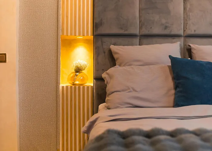 Royalty With Views On Calea Victoriei Bucareste