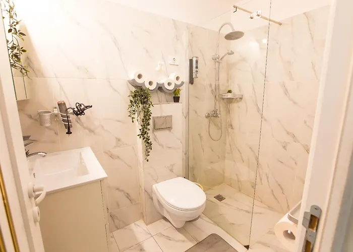 Appartement Royalty With Views On Calea Victoriei Boekarest