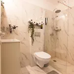 Royalty With Views On Calea Victoriei 아파트