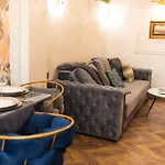 아파트 Royalty With Views On Calea Victoriei