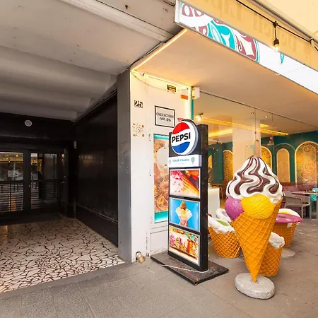 Royalty With Views On Calea Victoriei * Bükreş