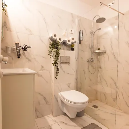 Royalty With Views On Calea Victoriei דירה