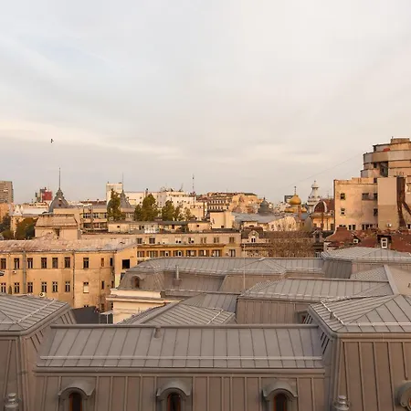 Royalty With Views On Calea Victoriei דירה