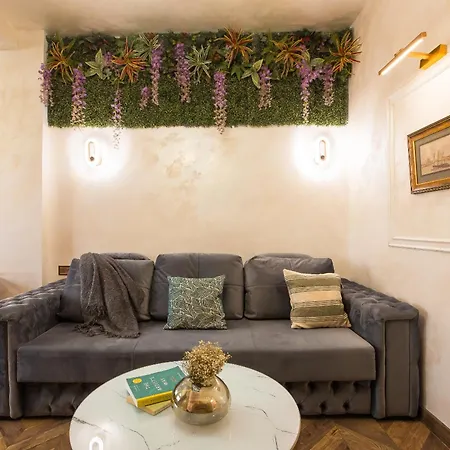 Royalty With Views On Calea Victoriei Apartment Bucharest