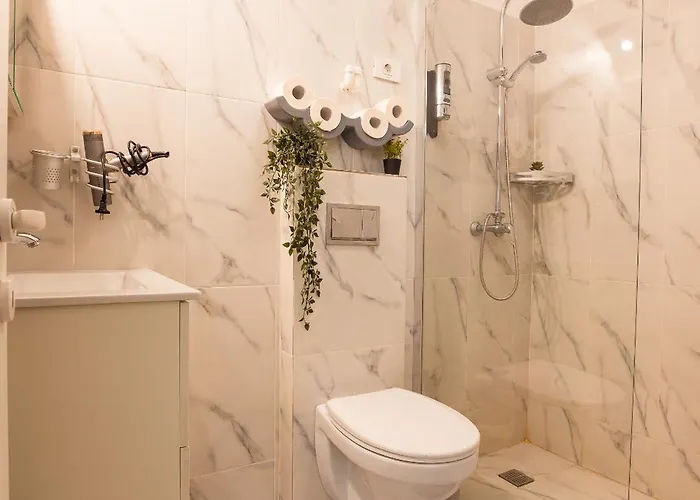 Royalty With Views On Calea Victoriei Apartament