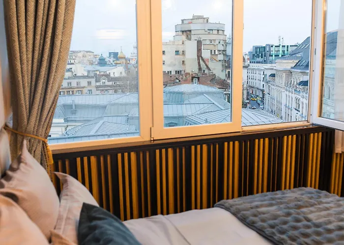 Royalty With Views On Calea Victoriei