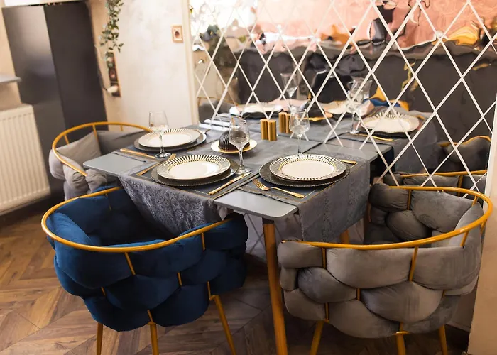 Lägenhet Royalty With Views On Calea Victoriei