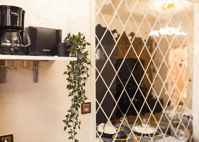 Royalty With Views On Calea Victoriei